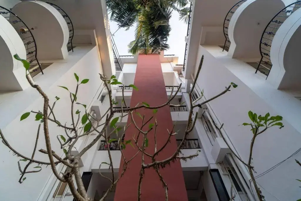 Walk to Calangute beach from this beautiful studio
