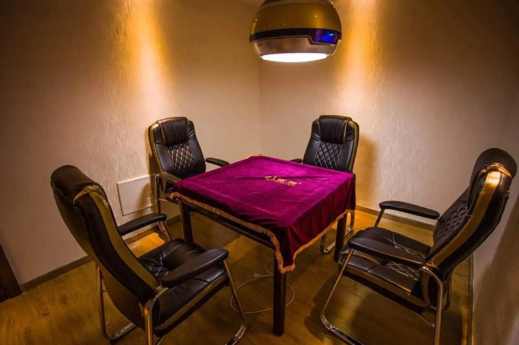 Qingju Hotel