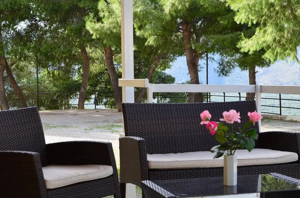 Chrissa Camping Rooms & Bungalows