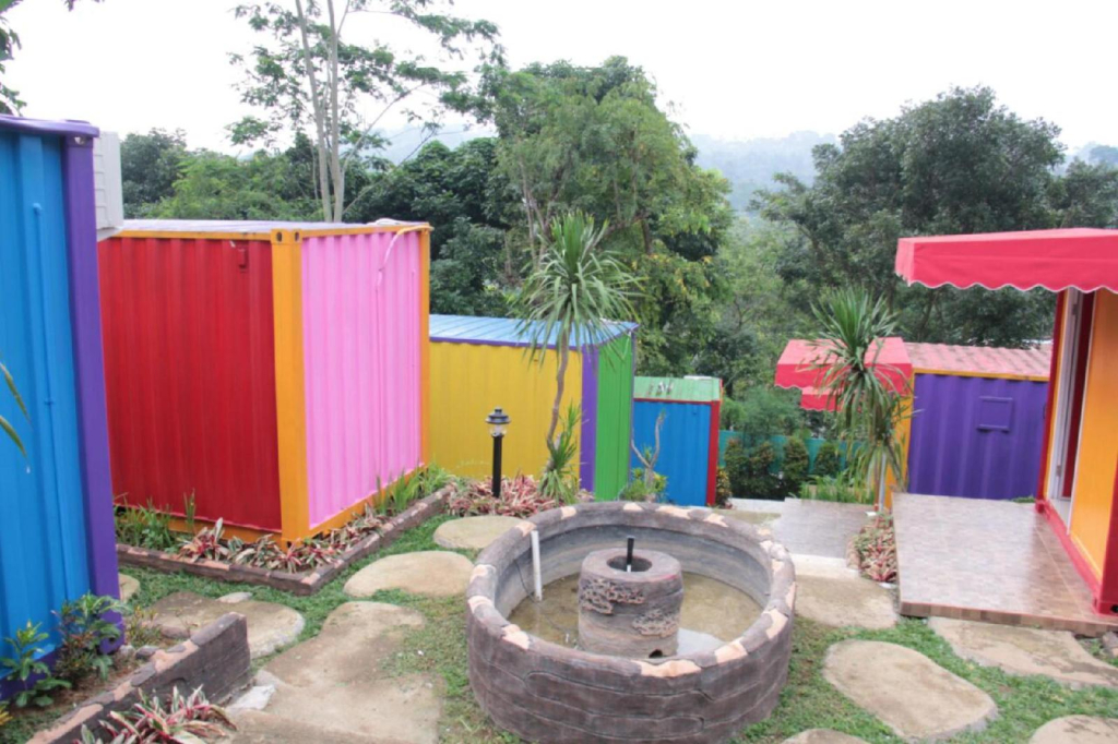 Hotel Container Inn Puncak Mitra RedDoorz