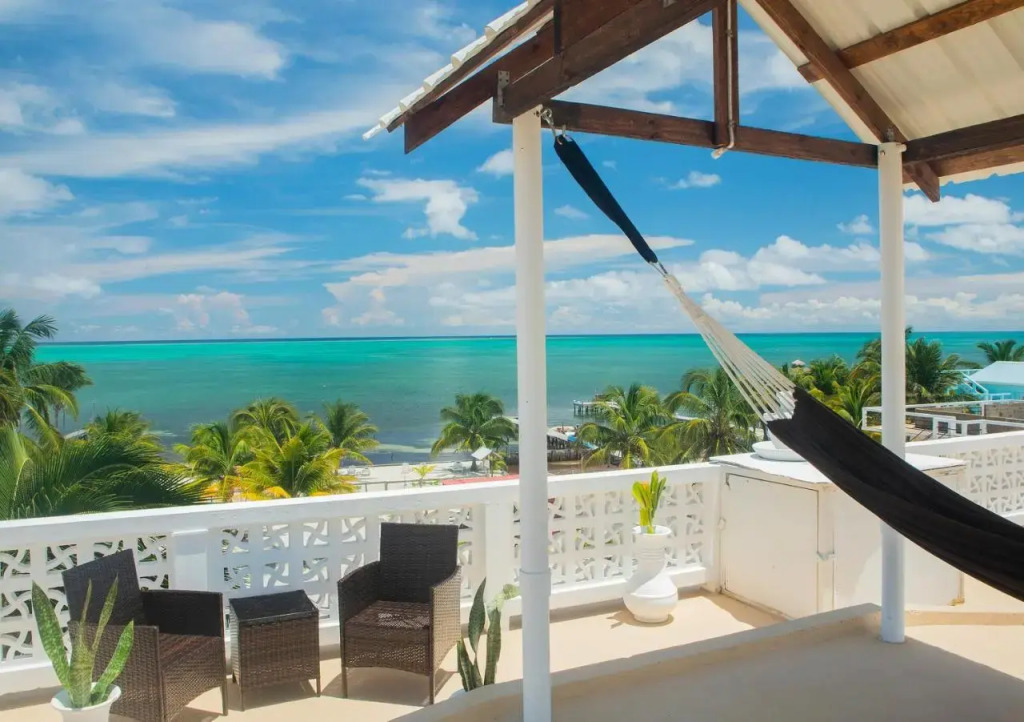 Kokomo Beach Suites