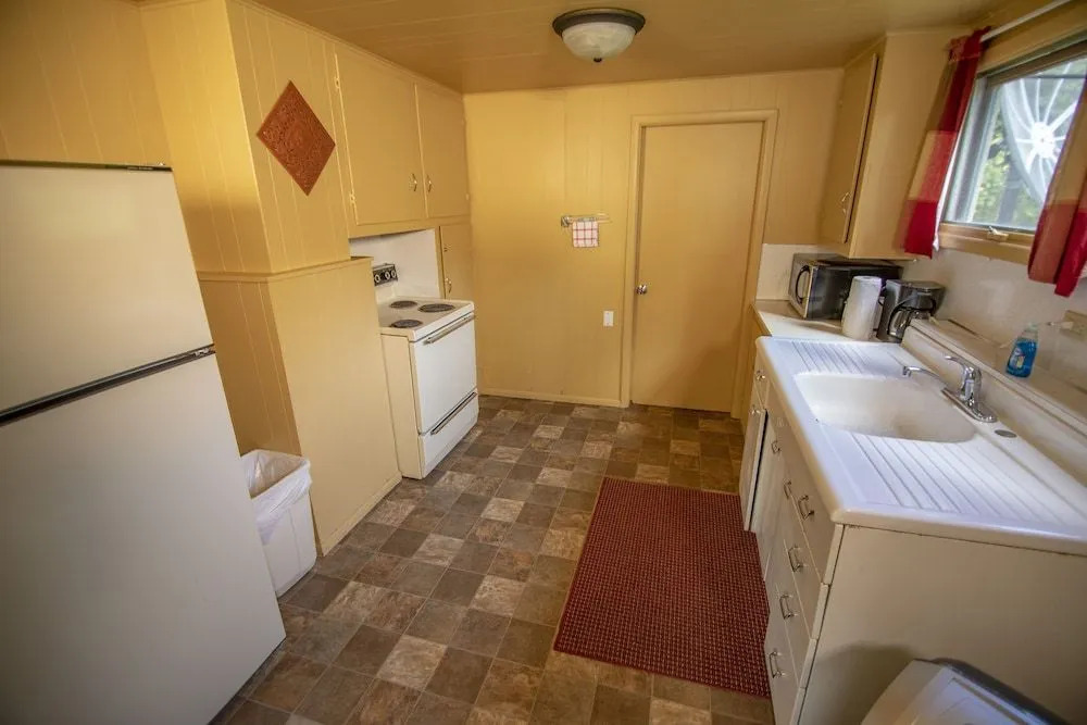 Ridges Inn & Suites