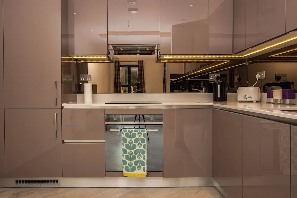 1 Bed Flat, 2 Minutes from Station