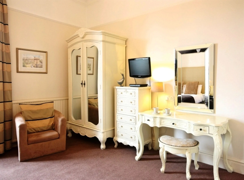 Ambleside Townhouse