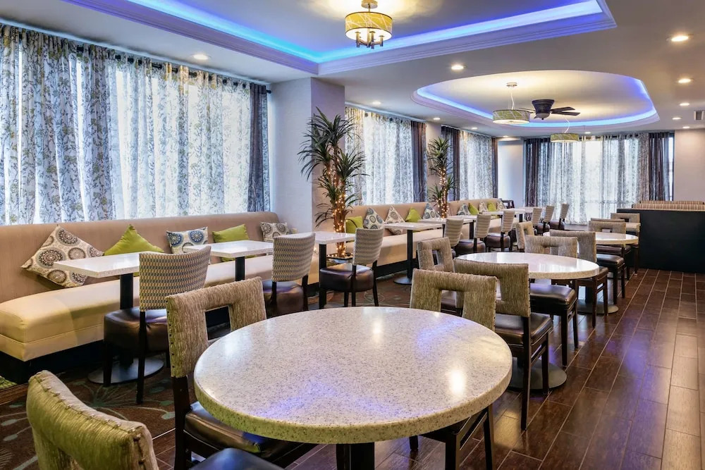 Comfort Inn and Suites Anaheim