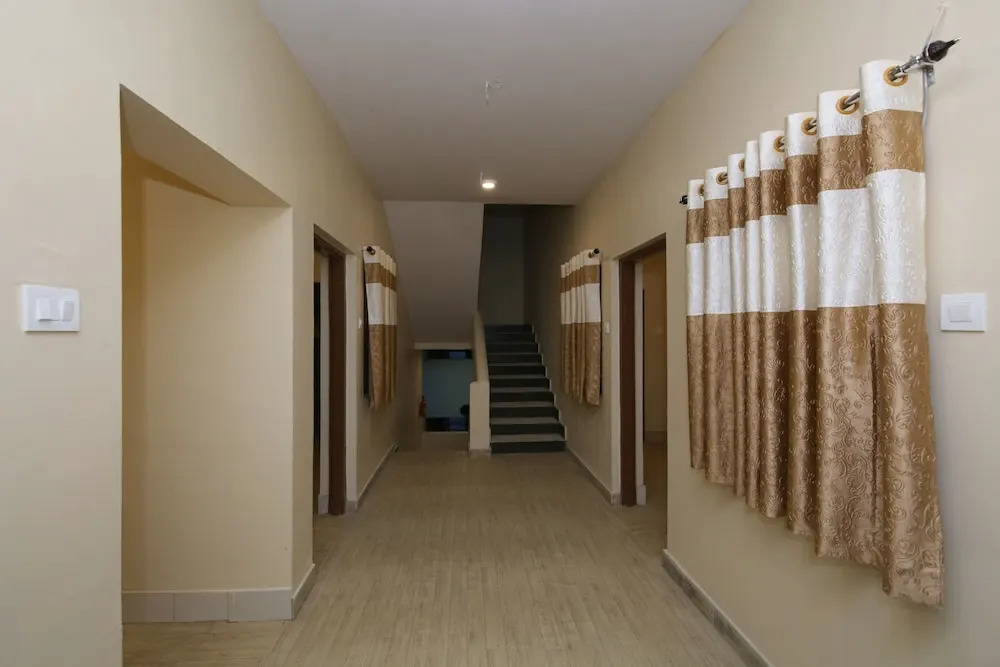 Oyo 37676 Hotel Neelkanth