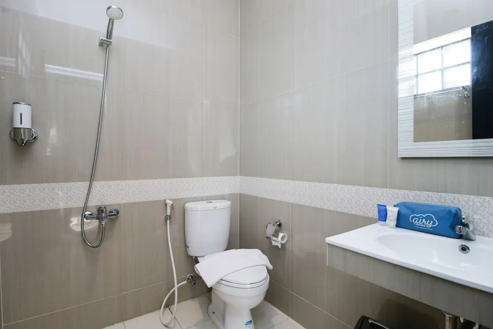Airy Lembang Villa Istana Bunga Tulip Bandung