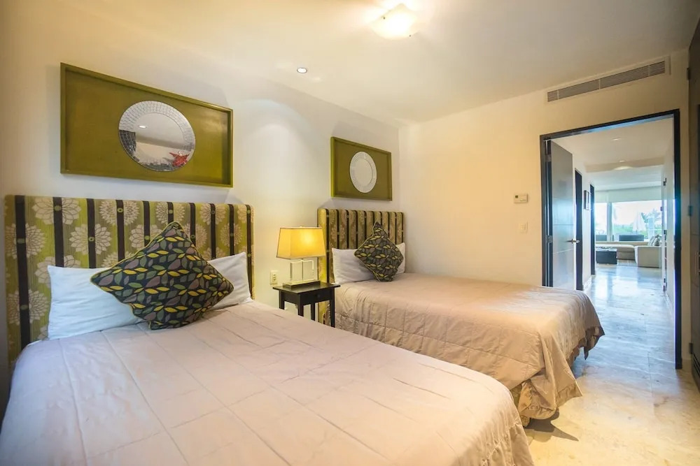 Elements Garden House 21 2 Bedroom Condo by RedAwning