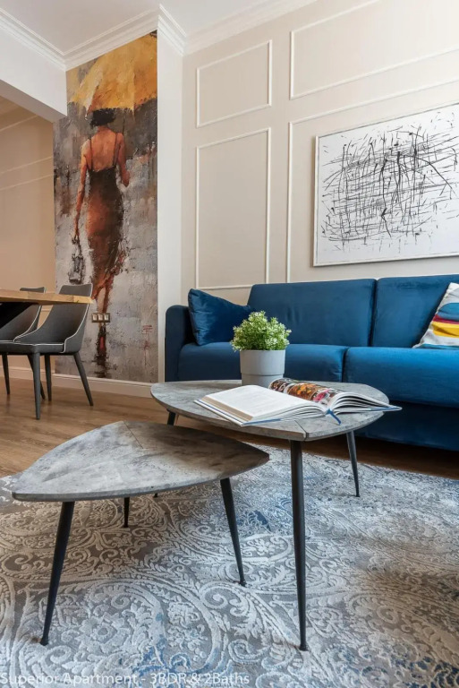 LUXURY & UNIQUE - TOP CENTER Apt. - 3BDR & 2 Baths
