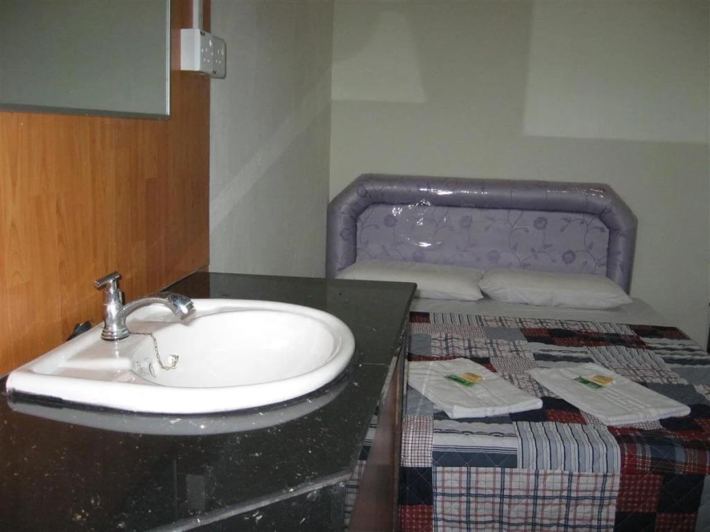 Tambunan Inn