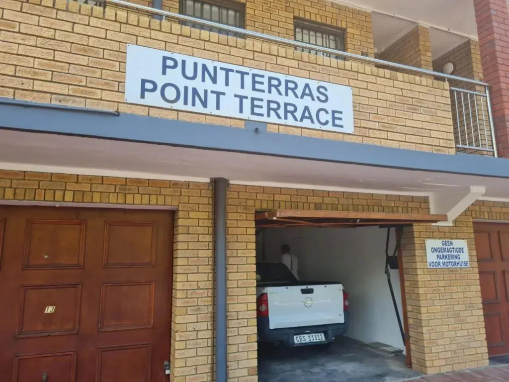 Point Terrace 18