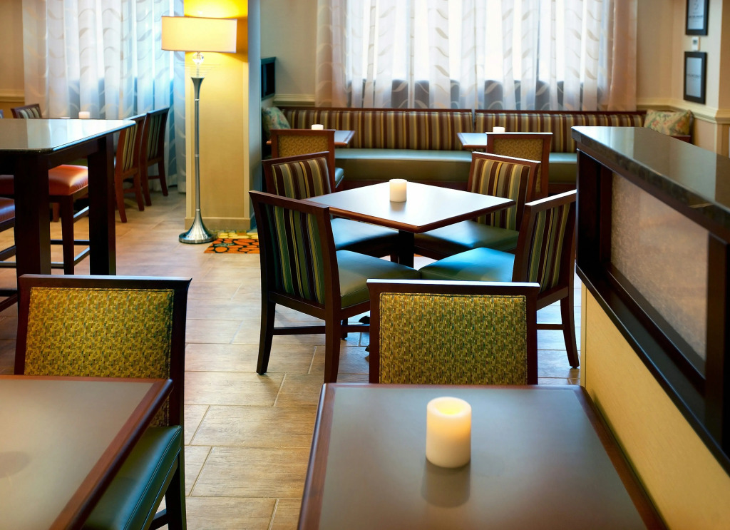 Hampton Inn Alexandria