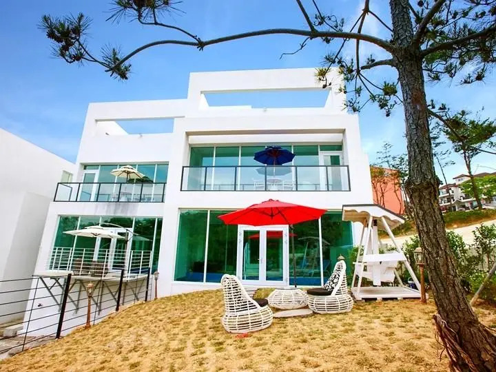 GYEONGJU LINEVIEW POOLVILLA