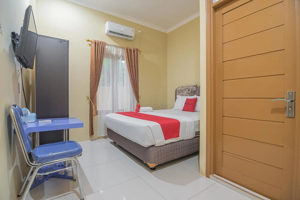 Diah Guesthouse by RedDoorz