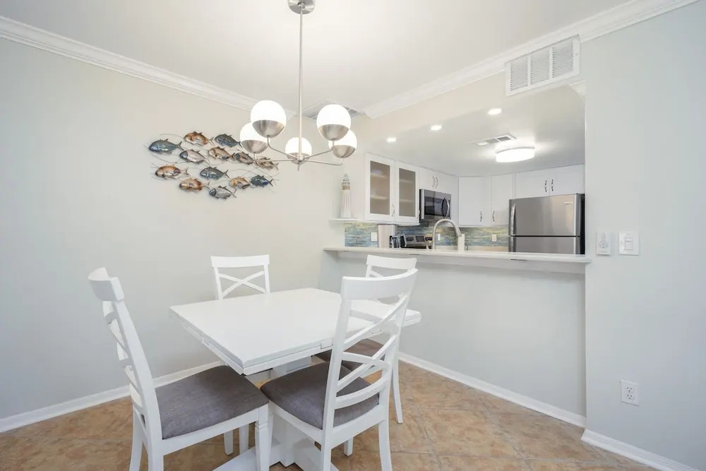 Spyglass 32 by Distinctive Beach Rentals
