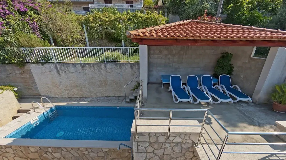 Vila Ivanino