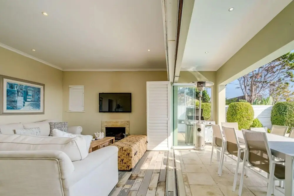 Beach-style Camps Bay Home With Pool and Garden Barbados
