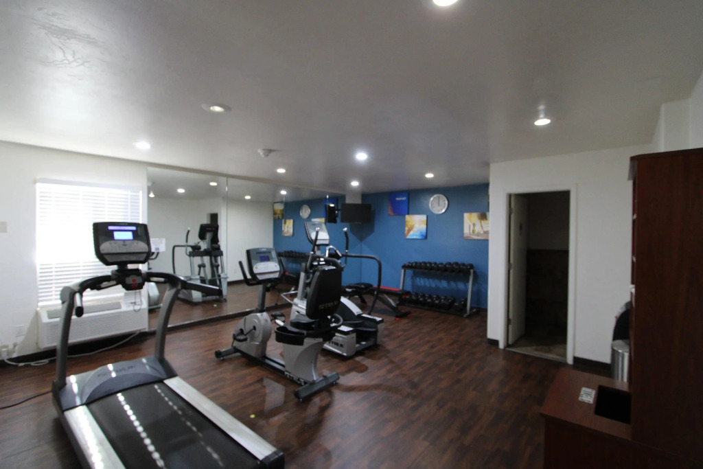 Comfort Suites Tucson near Sabino Canyon