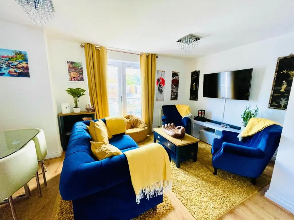 Captains Rest - 2 bedroom apartment in the heart of Brixham
