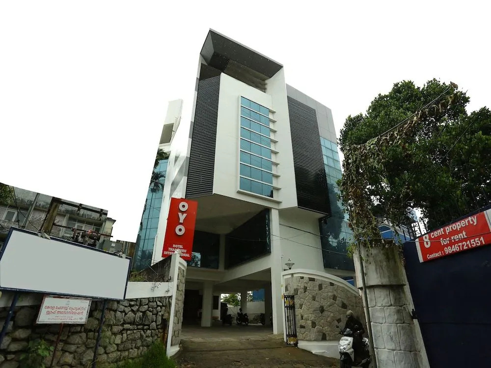 OYO 9116 Thamburu International Hotel