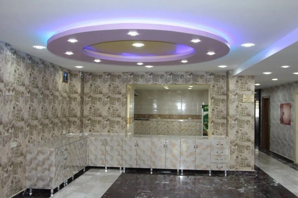Mus Mir Hotel Saray