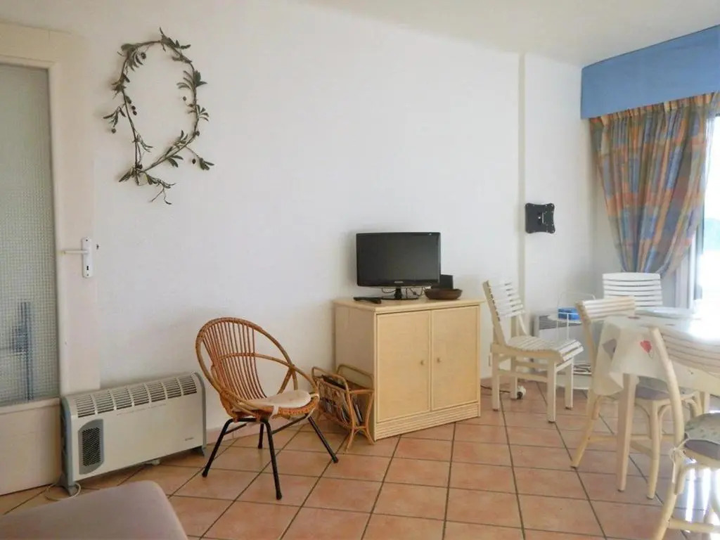 Appartement Le Lavandou, 2 pièces, 4 personnes - FR-1-251-345