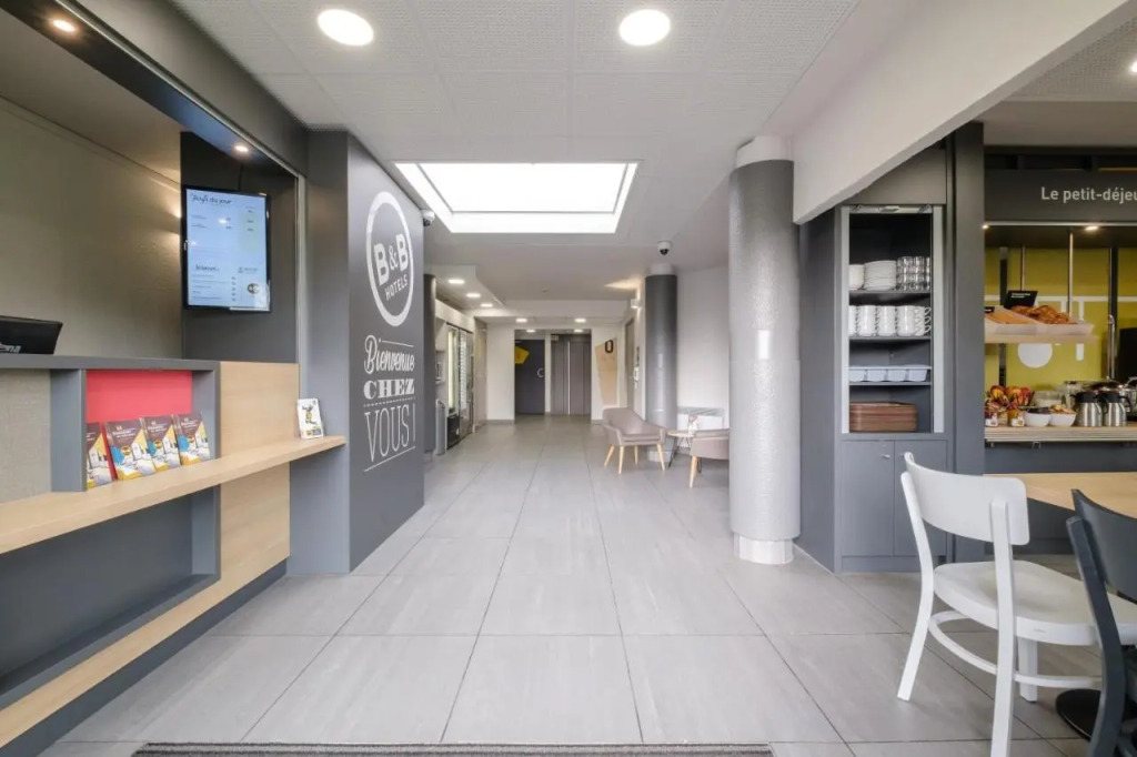 B&B HOTEL Calais Centre St Pierre