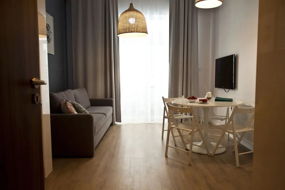 HolidayHomePL Aparthotel z balkonem przy plaży
