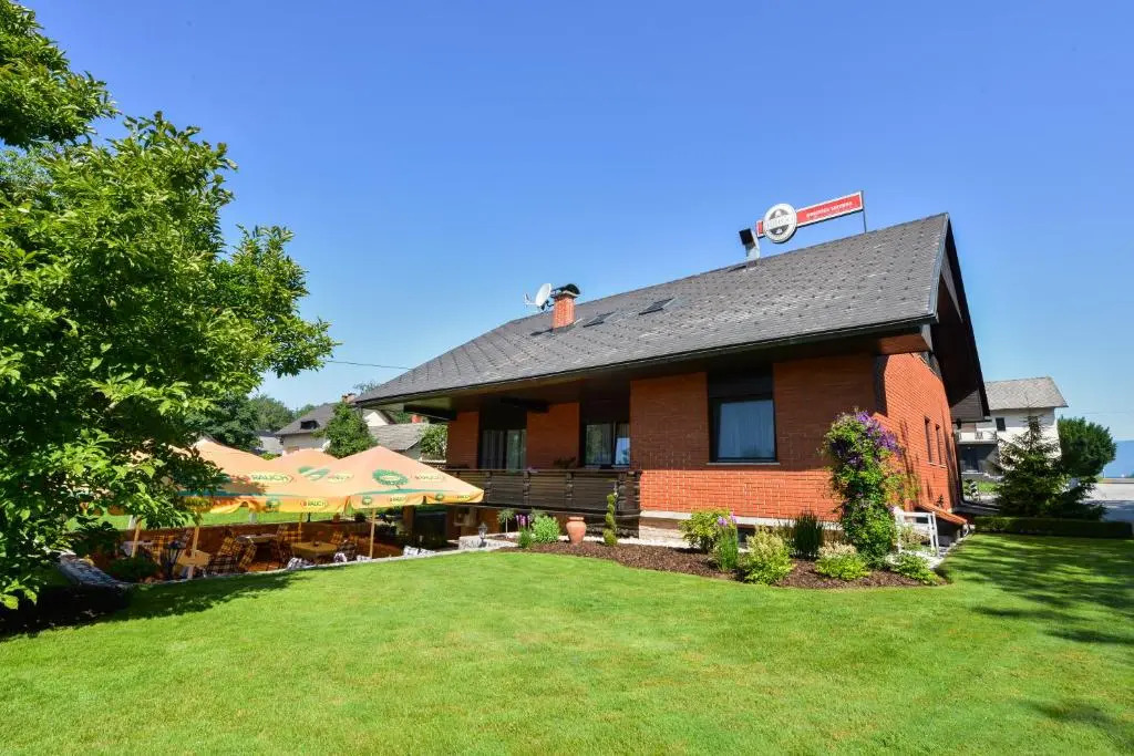 Guest House Bakhus