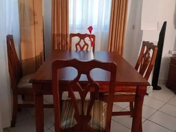 Royal Palms Apartment A2