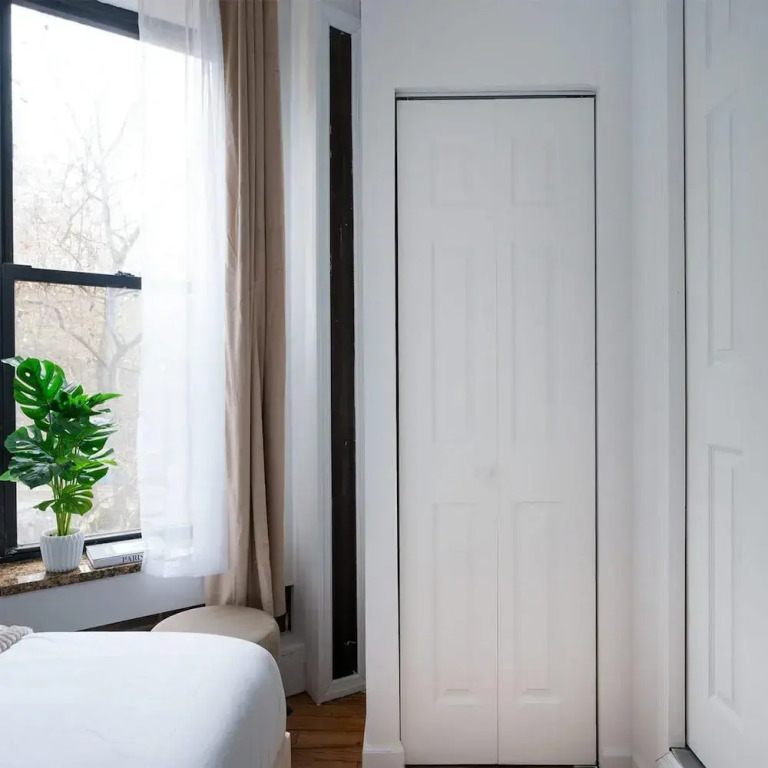 153-1g Newly Renovated 2BR Lower East Side