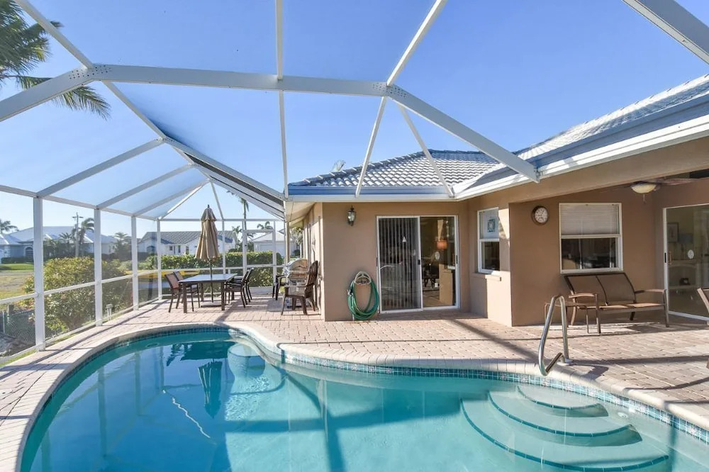 Bonita Home #64949 3 Bedrooms 2 Bathrooms Home