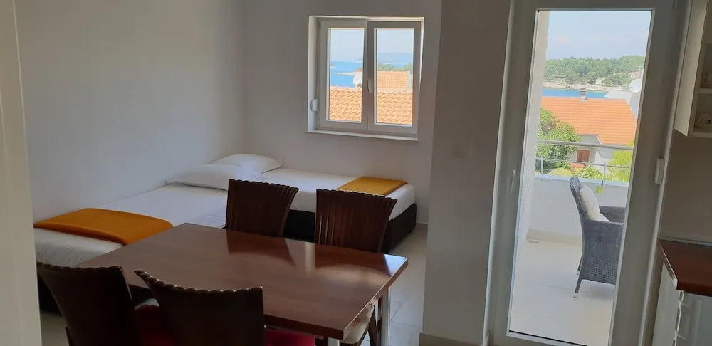 Apartments Mia Bilo