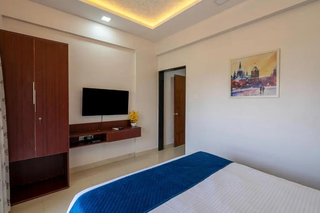 StayBird - Divine Suites, Business Hotel, Kharadi