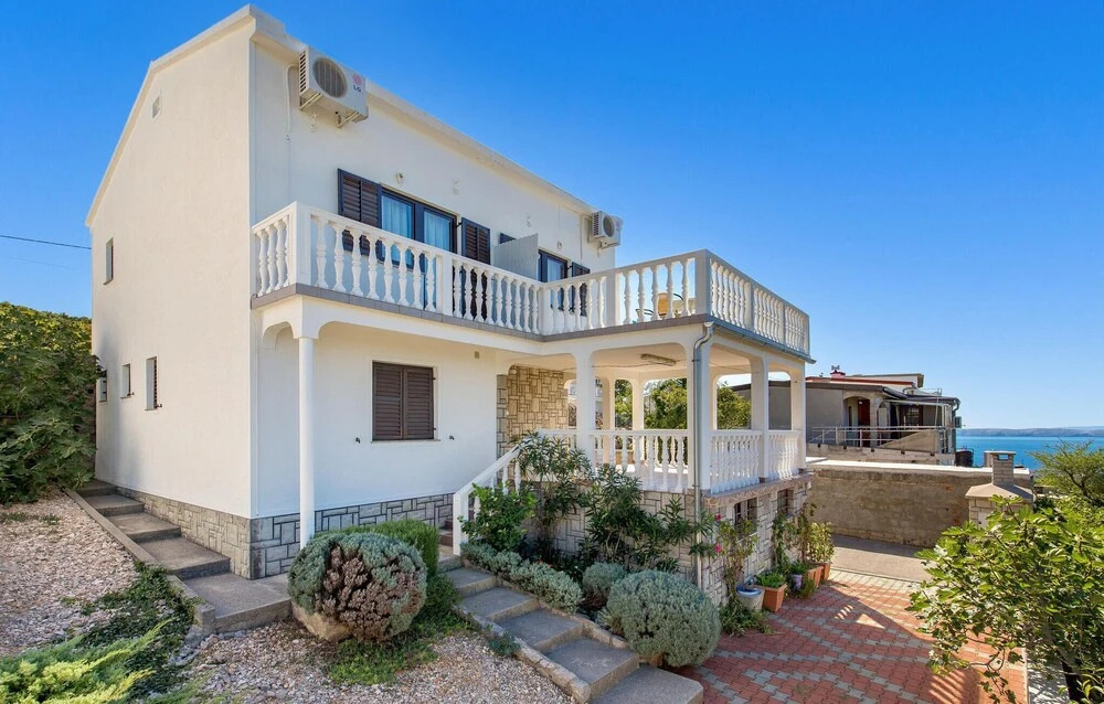 Nice Home in Jablanac With Wifi and 1 Bedrooms