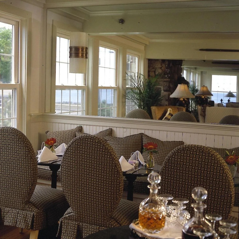 The Beach House Inn