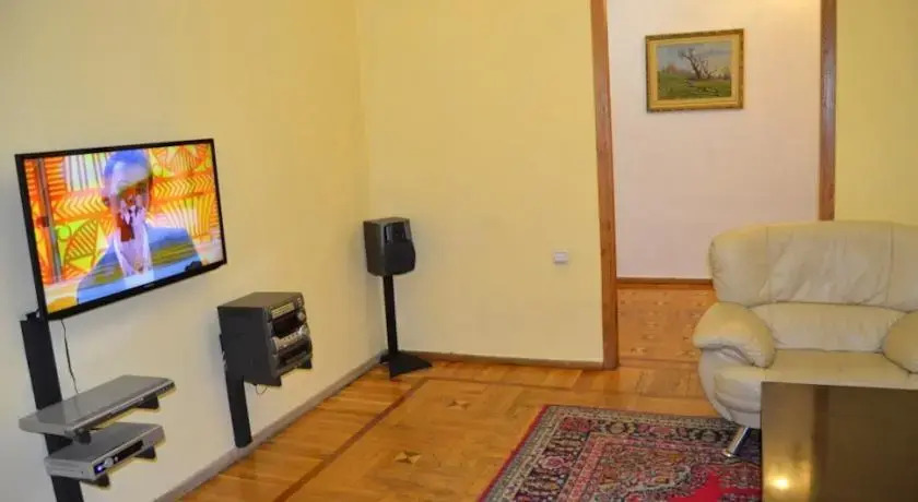 Apartment on Teryan Street
