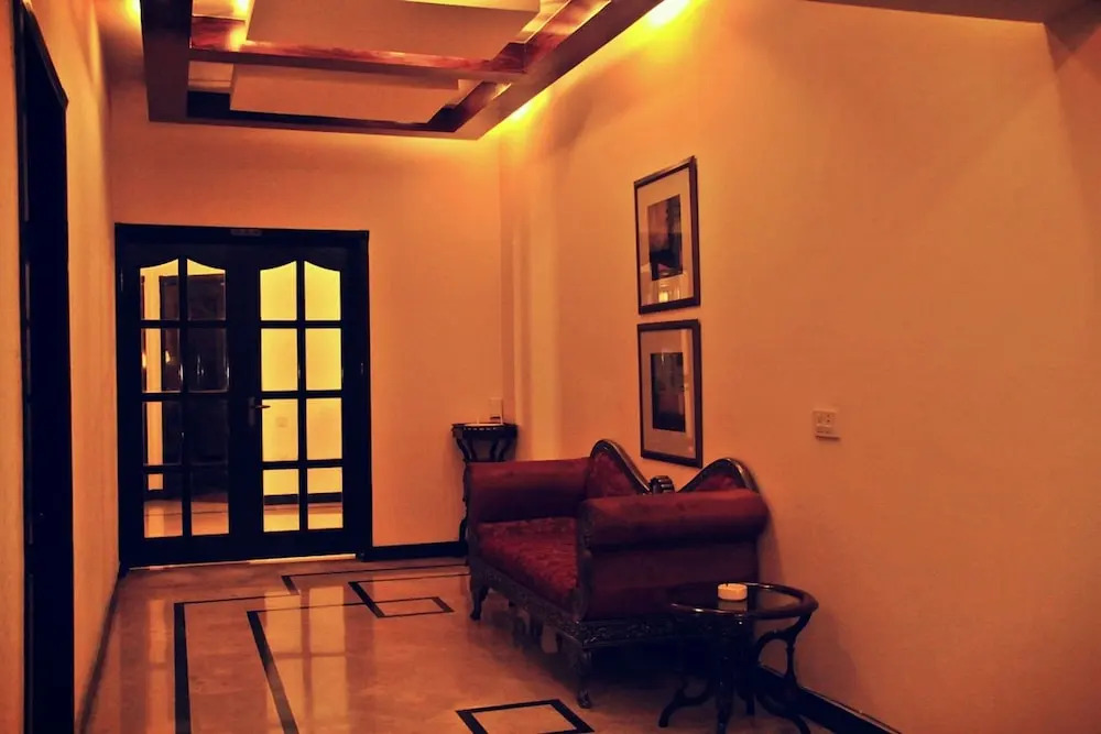 Bravo Hotel