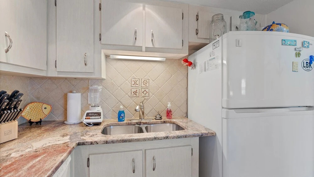 Serenity On Sutton 2 Bedroom Townhouse by RedAwning