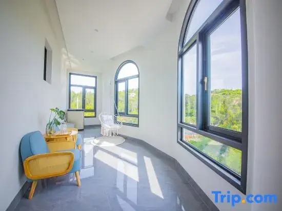 Weizhou Island Fanjian Xiaozhu Homestay (Lianchi Ao Beach Branch)
