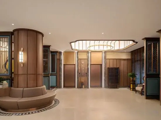 POLYVIEW Hotel