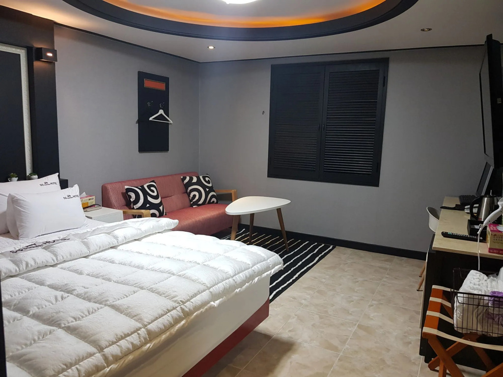Business Hotel