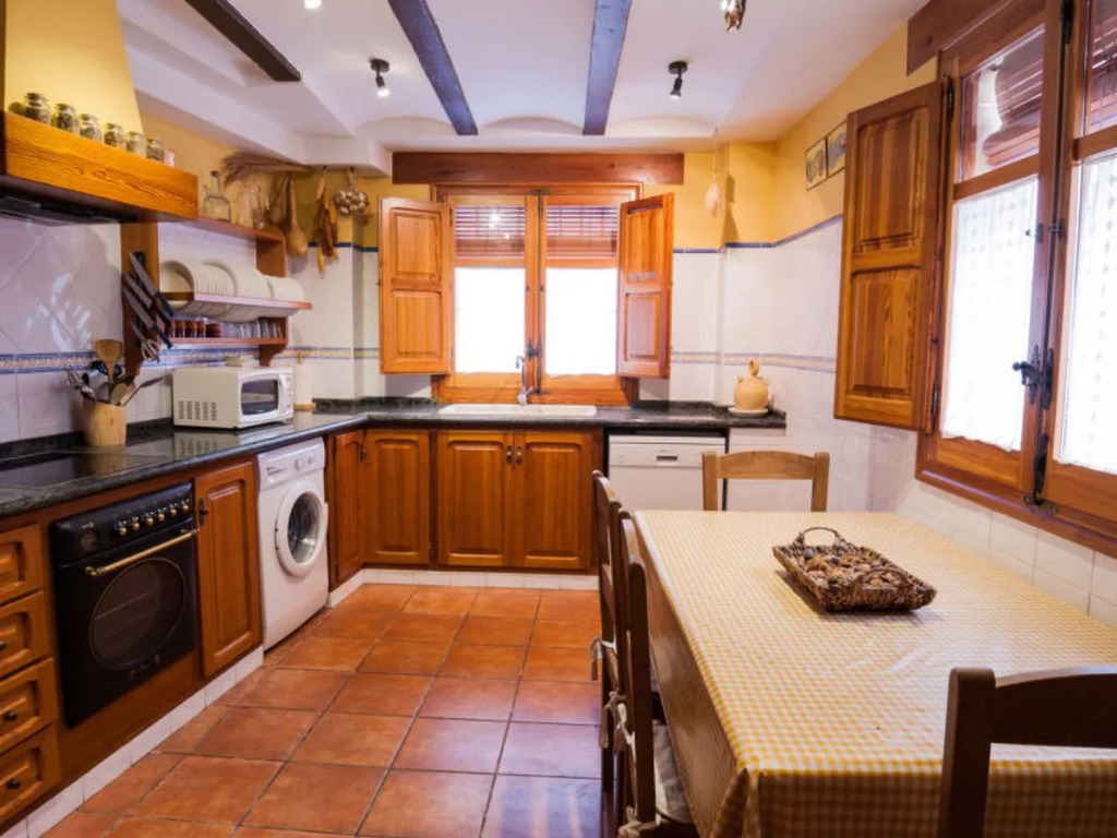 House Rosa Cabanes