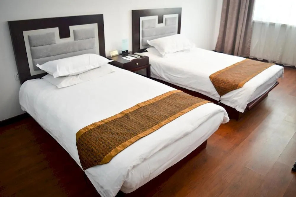 Qianyuan Jingyang (Eastern King) Hotel