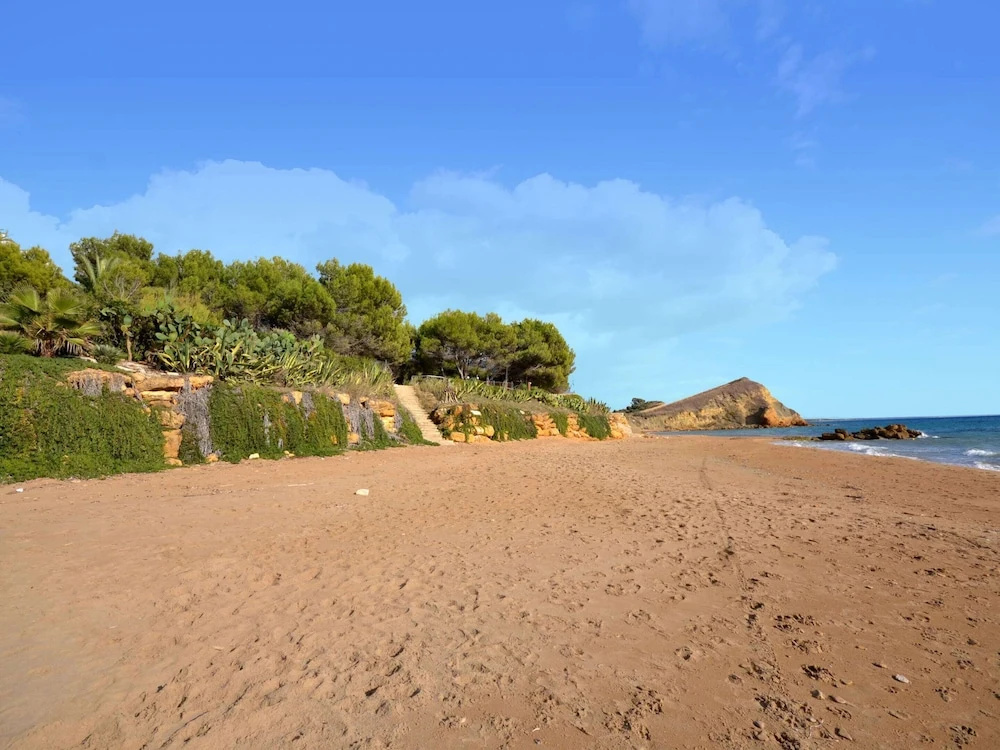 Lush Holiday Home in Sciacca near Golf Course