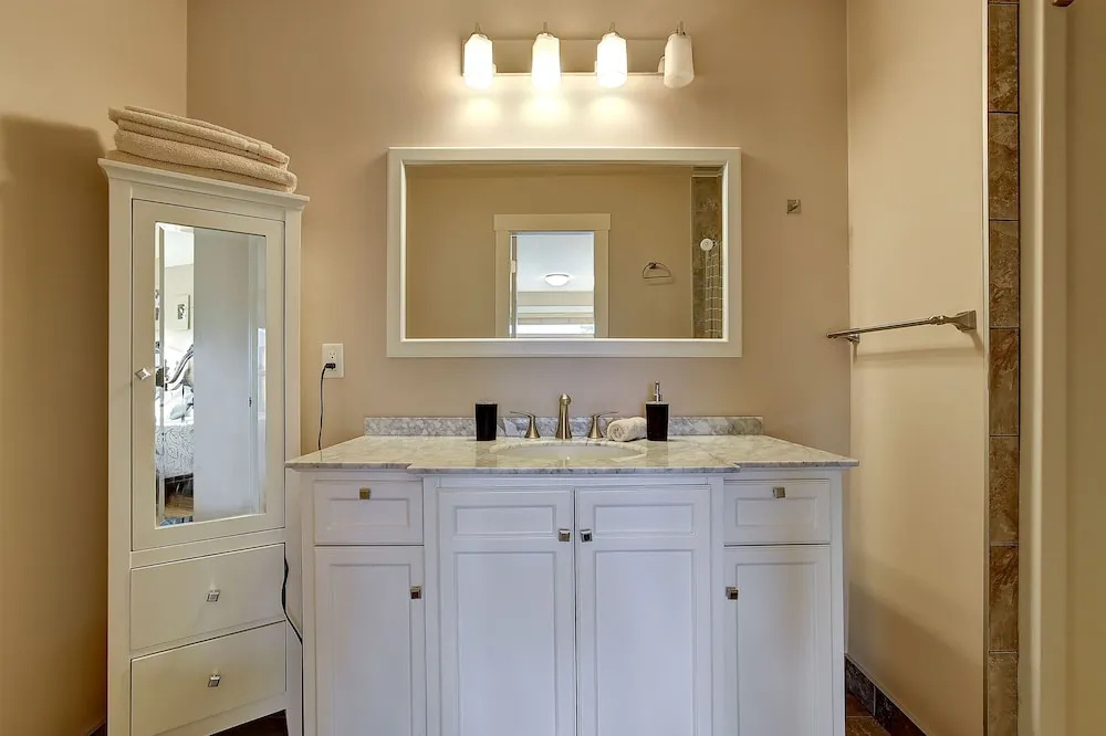 Beautiful Rodee Homestay -west Kelowna