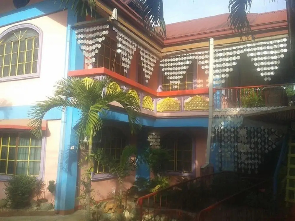 OYO 639 Colors Mansion