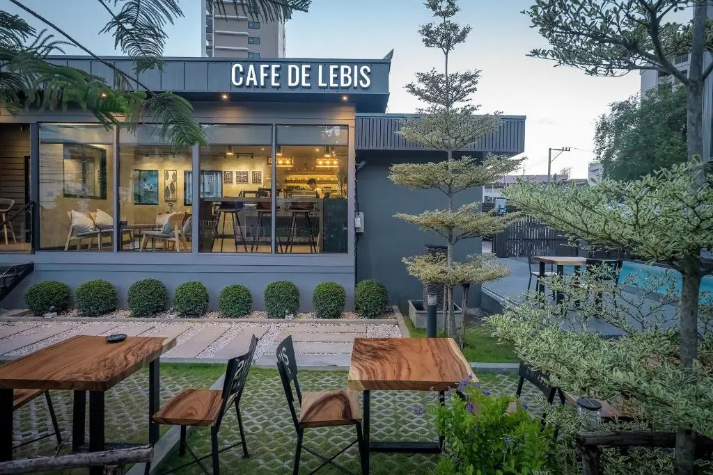 Le Bis Hotel
