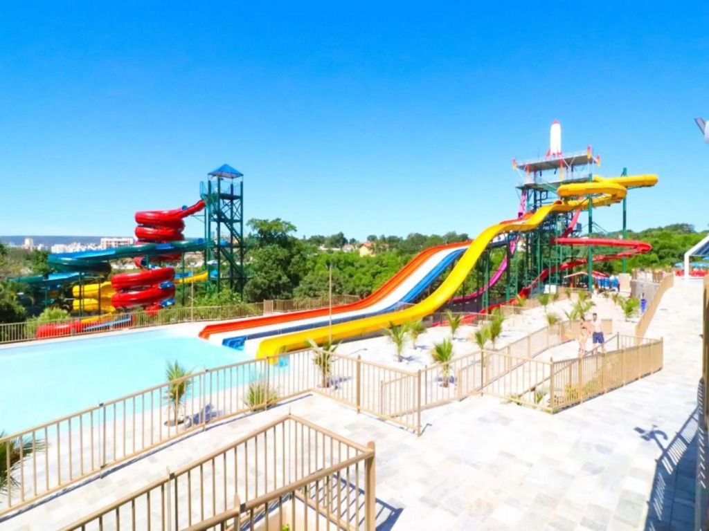 Caldas Novas Imperio Romano com 1 dia no Acqua Park
