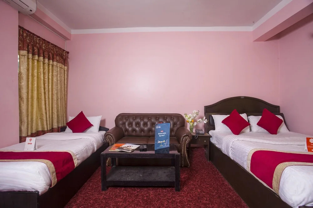 OYO 161 Ram Janaki Hotel
